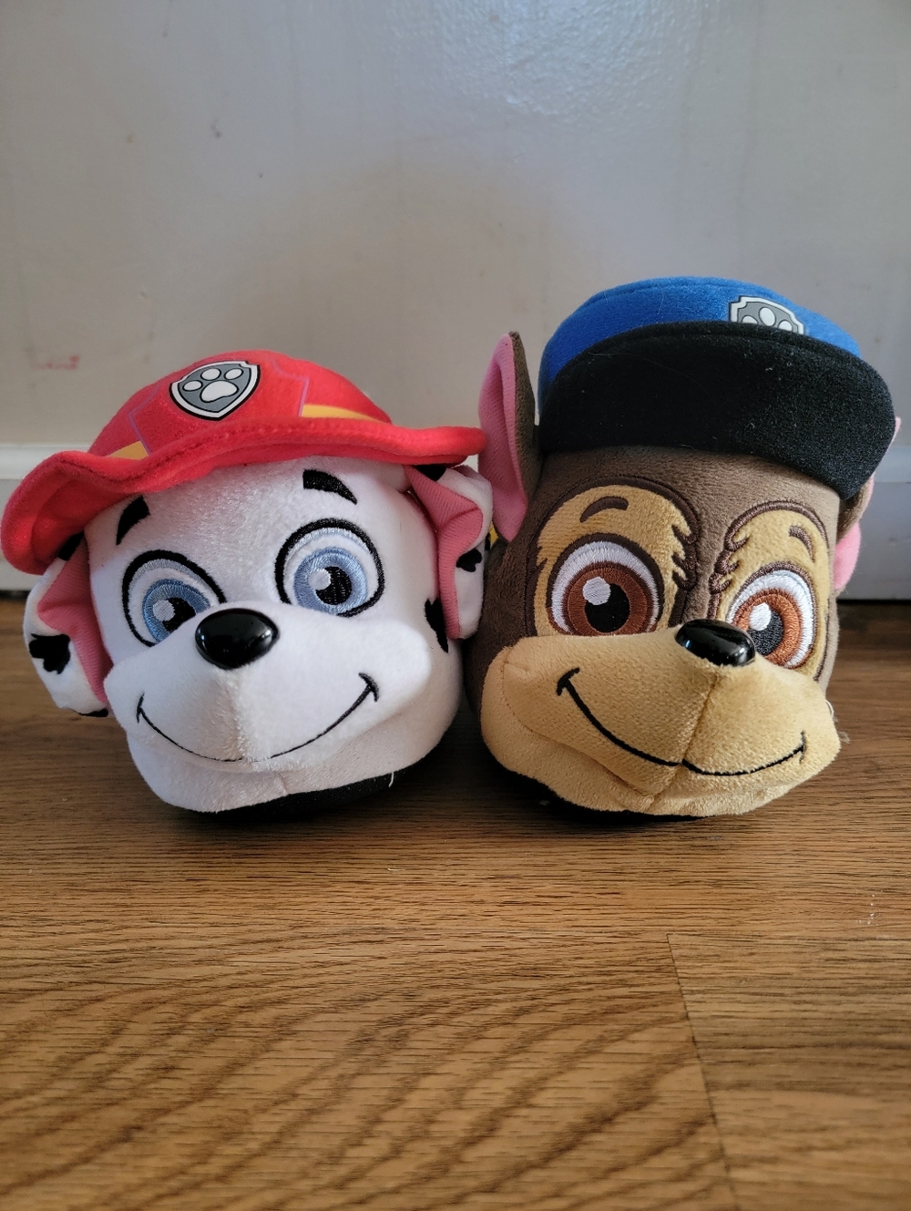 Paw Patrol Slippers Size 13/1 - Picture 4 of 5